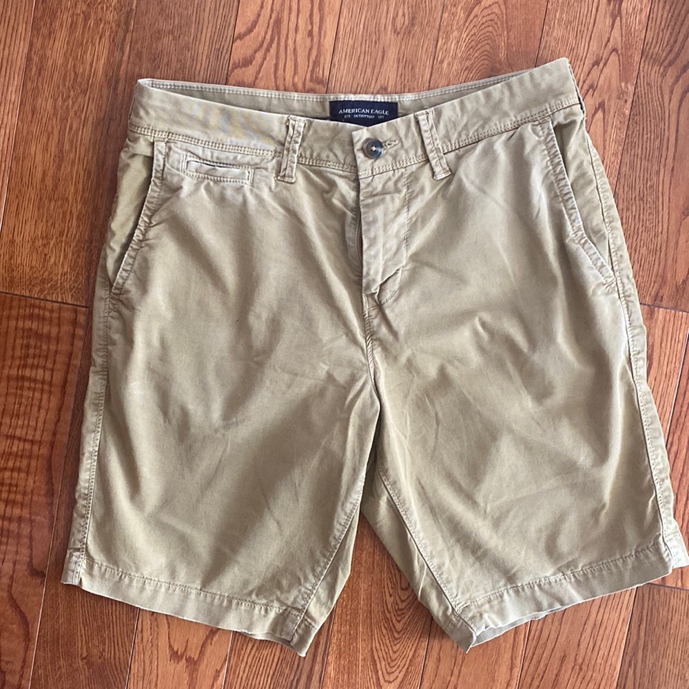29 waist American Eagle khaki shorts